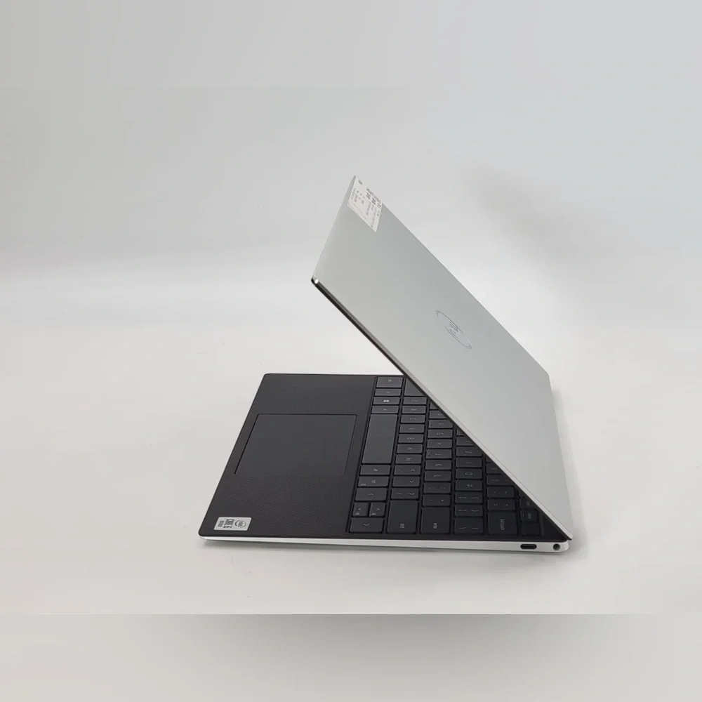 Dell XPS 9300 Laptop FHD, Intel Core i5-10th Gen, 256 GB NVme 8GB Ram Windows 11